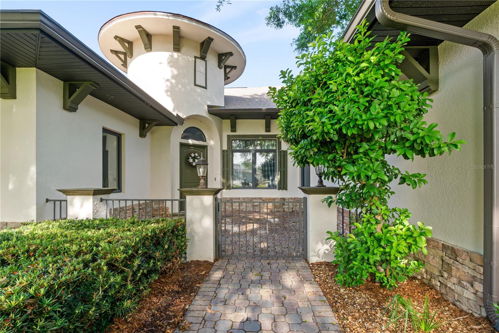 5204 GREENS DR, LADY LAKE, FL, 32159