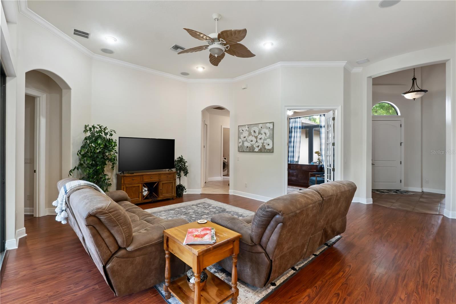 5204 GREENS DR, LADY LAKE, FL, 32159