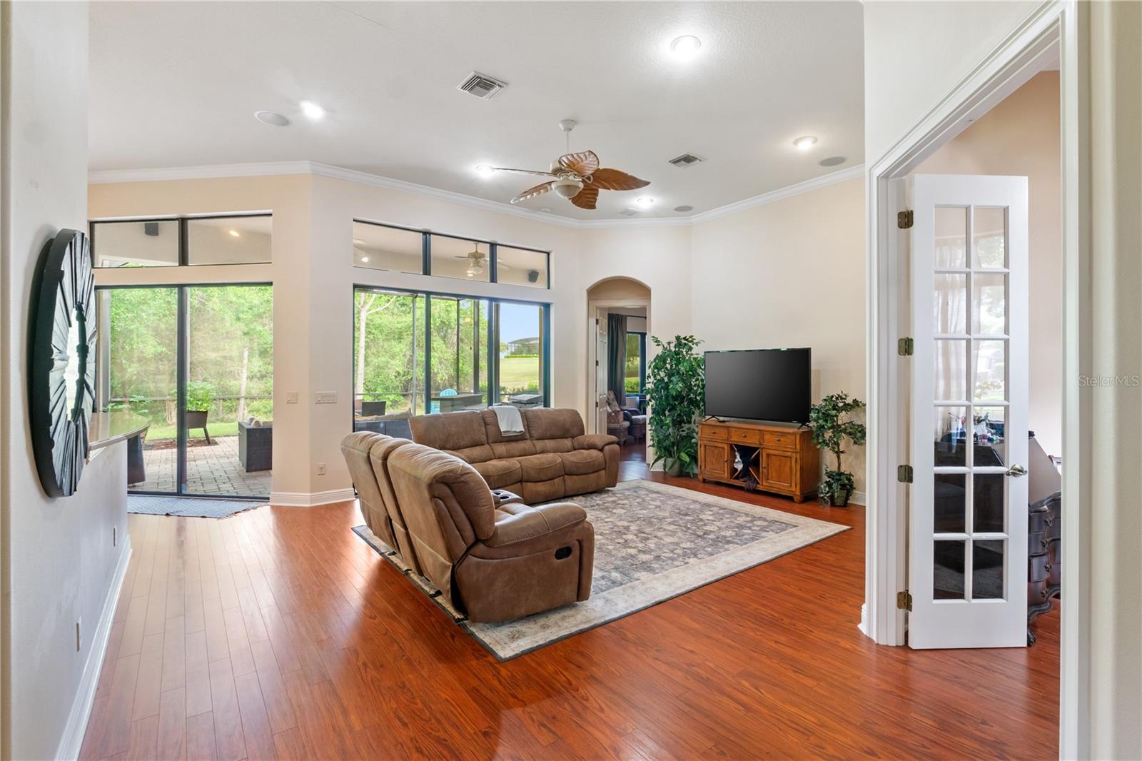 5204 GREENS DR, LADY LAKE, FL, 32159