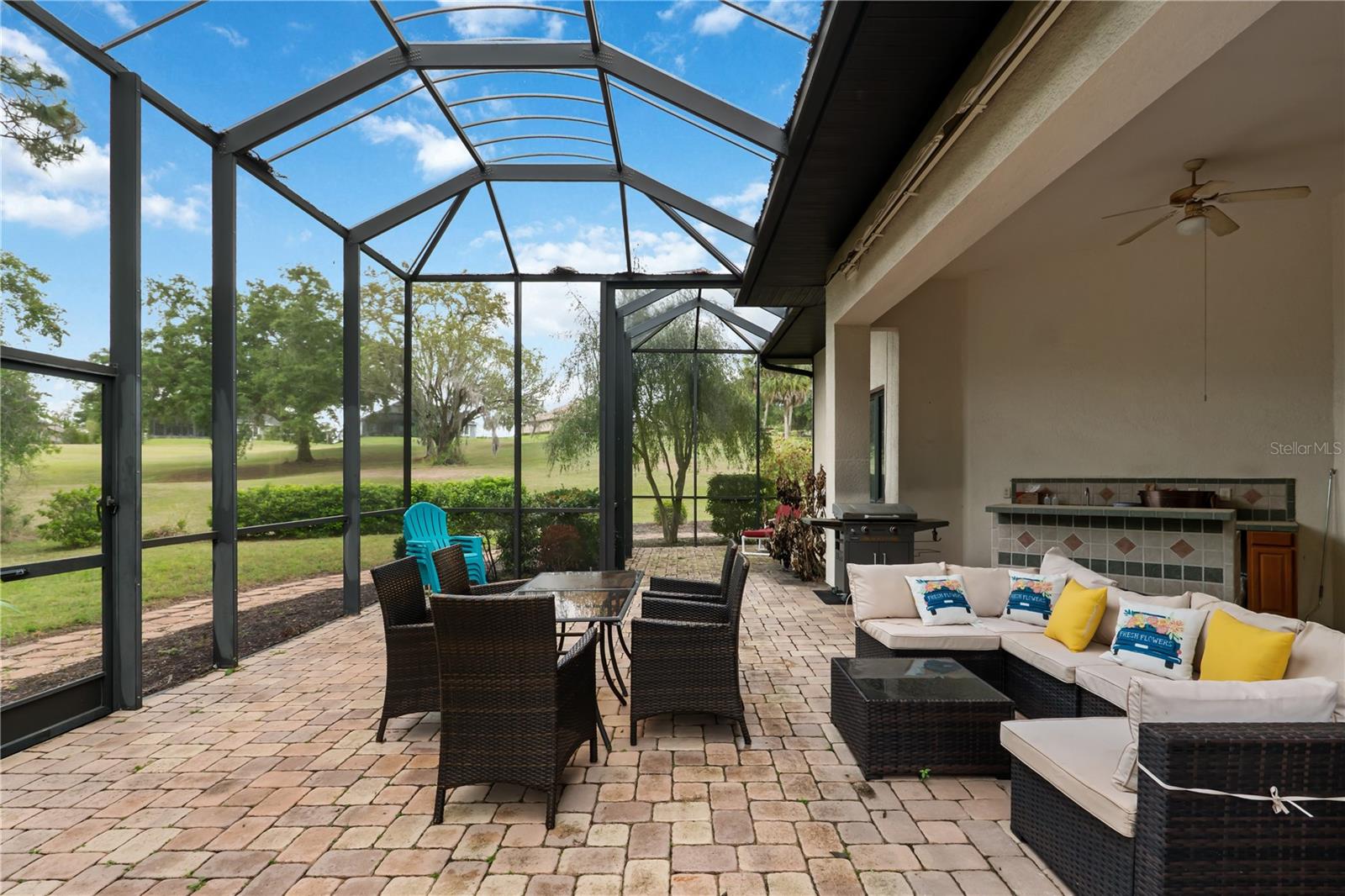 5204 GREENS DR, LADY LAKE, FL, 32159