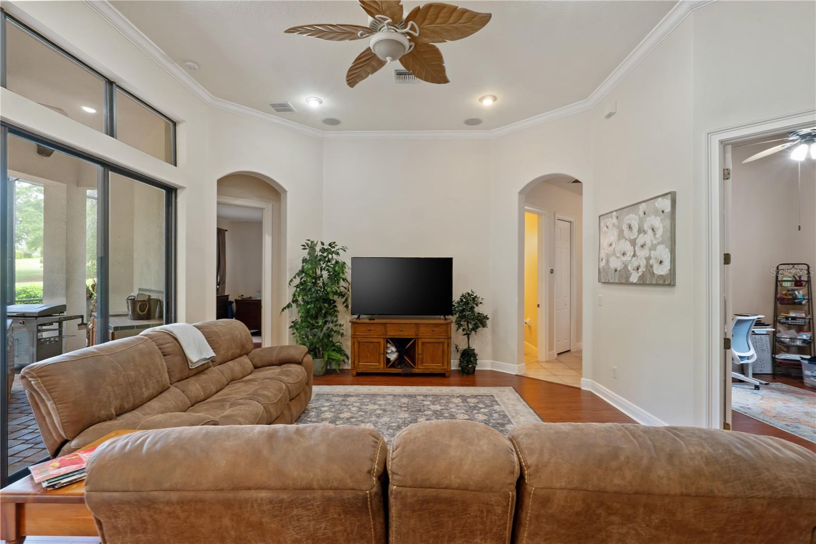 5204 GREENS DR, LADY LAKE, FL, 32159