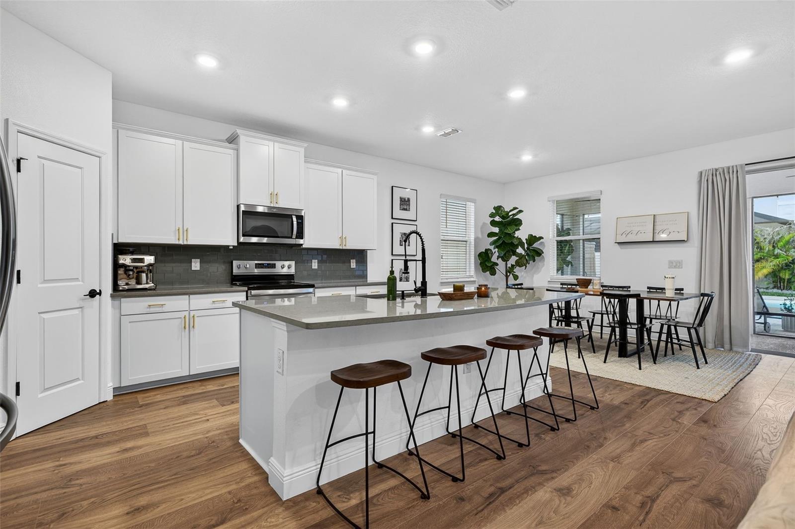 10913 HONOR RD, TAMPA, FL, 33625