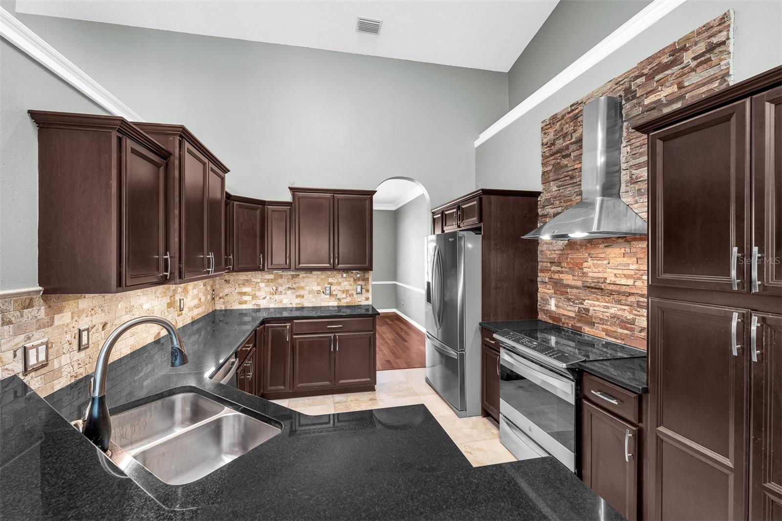 2305 PARK VILLAGE PL, APOPKA, FL, 32712