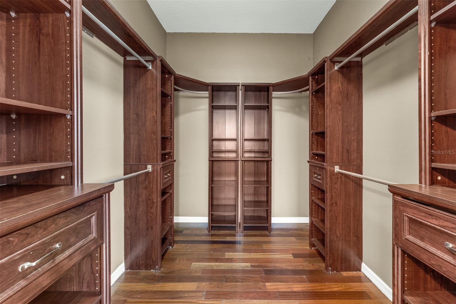 2305 PARK VILLAGE PL, APOPKA, FL, 32712