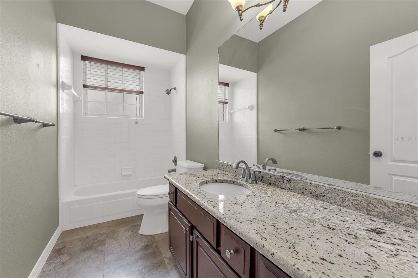 2305 PARK VILLAGE PL, APOPKA, FL, 32712