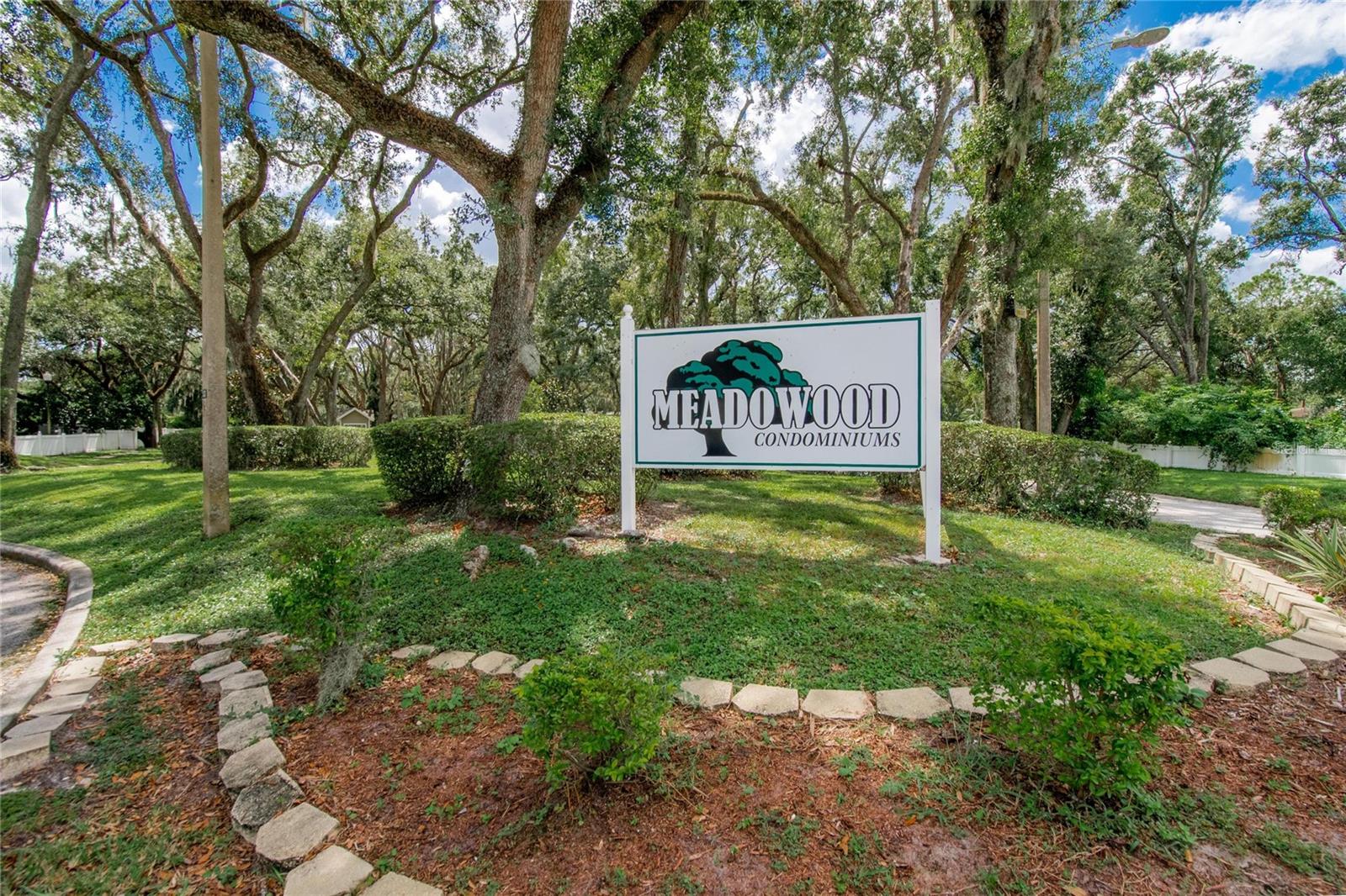 7933 PINE DR #37, TEMPLE TERRACE, FL, 33637