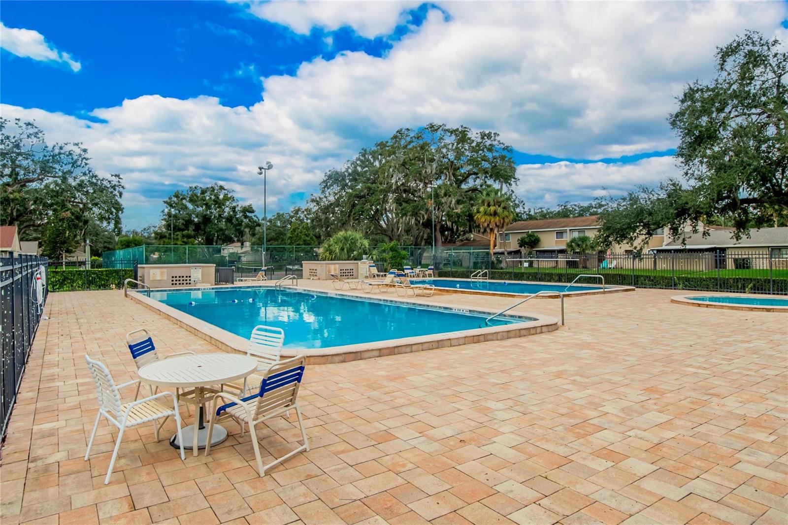 7933 PINE DR #37, TEMPLE TERRACE, FL, 33637