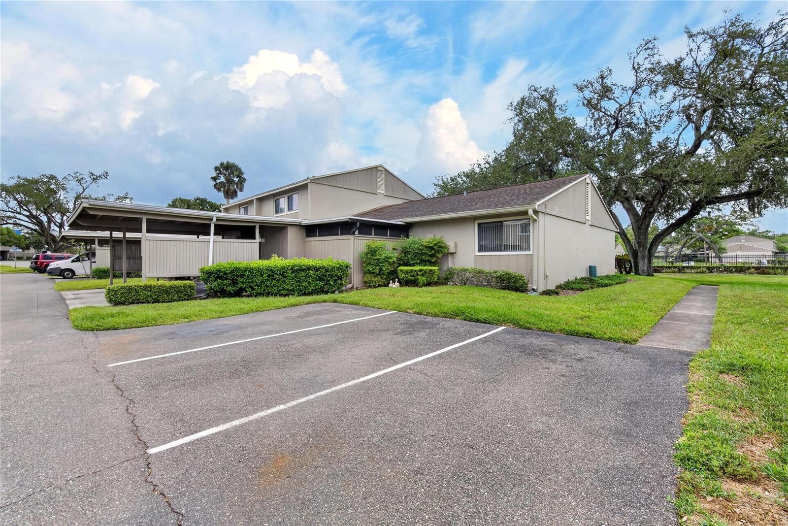 7933 PINE DR #37, TEMPLE TERRACE, FL, 33637