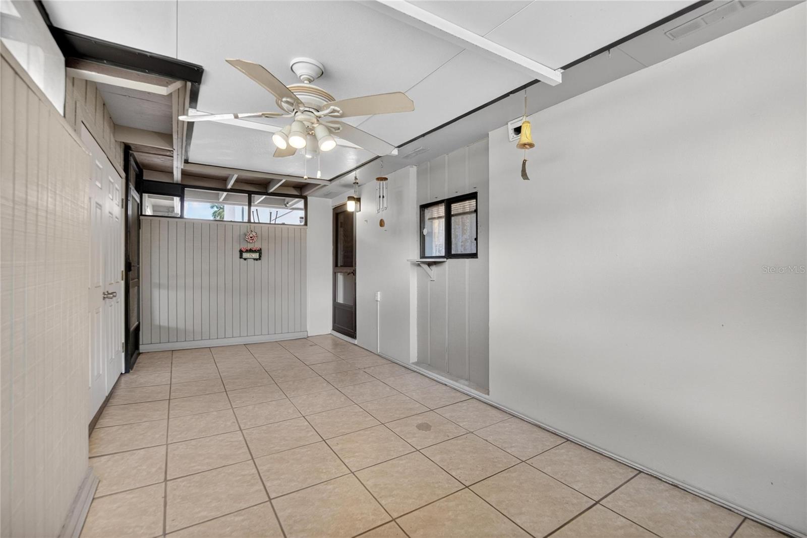 7933 PINE DR #37, TEMPLE TERRACE, FL, 33637