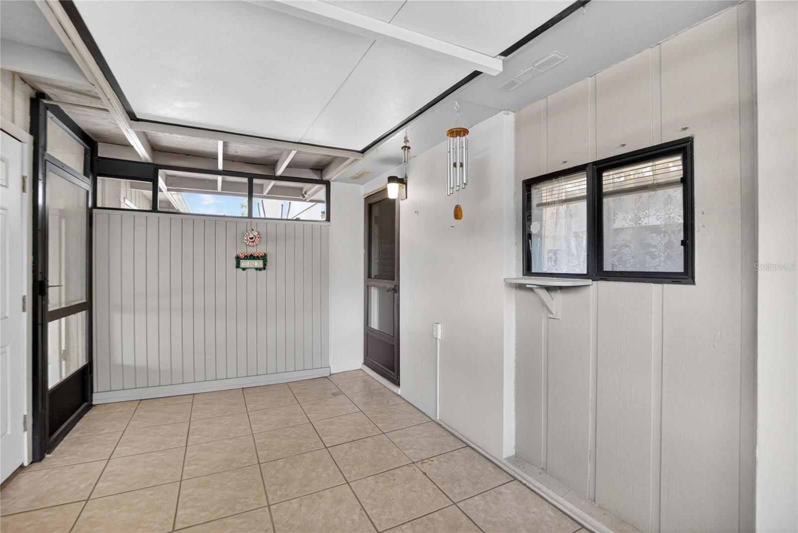 7933 PINE DR #37, TEMPLE TERRACE, FL, 33637