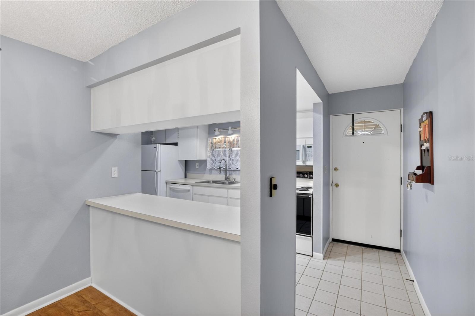 7933 PINE DR #37, TEMPLE TERRACE, FL, 33637