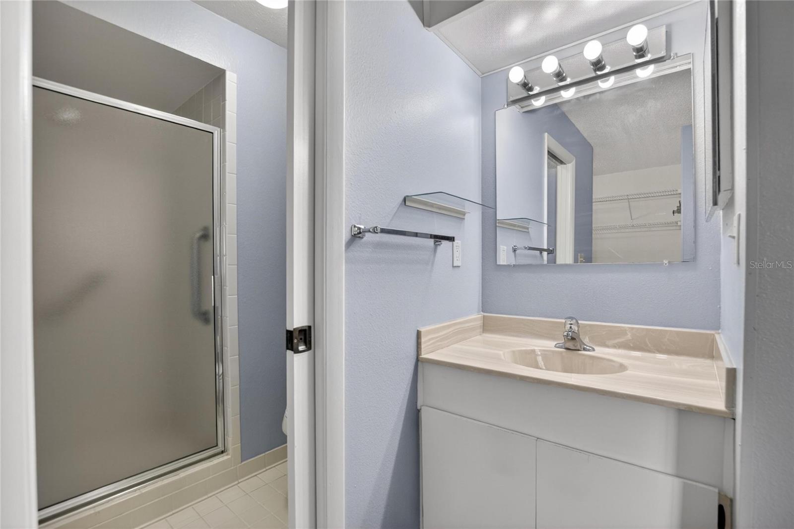 7933 PINE DR #37, TEMPLE TERRACE, FL, 33637