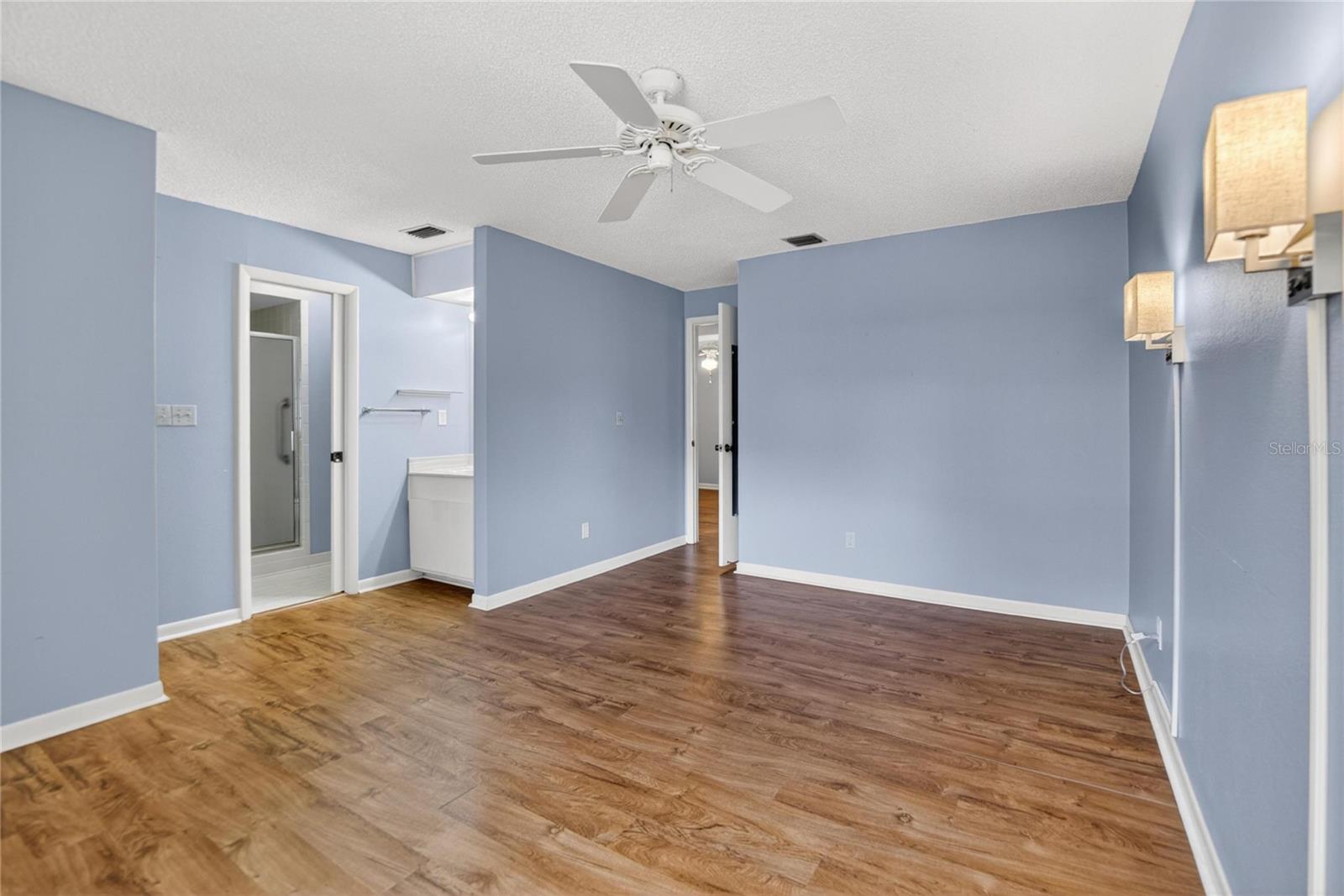 7933 PINE DR #37, TEMPLE TERRACE, FL, 33637