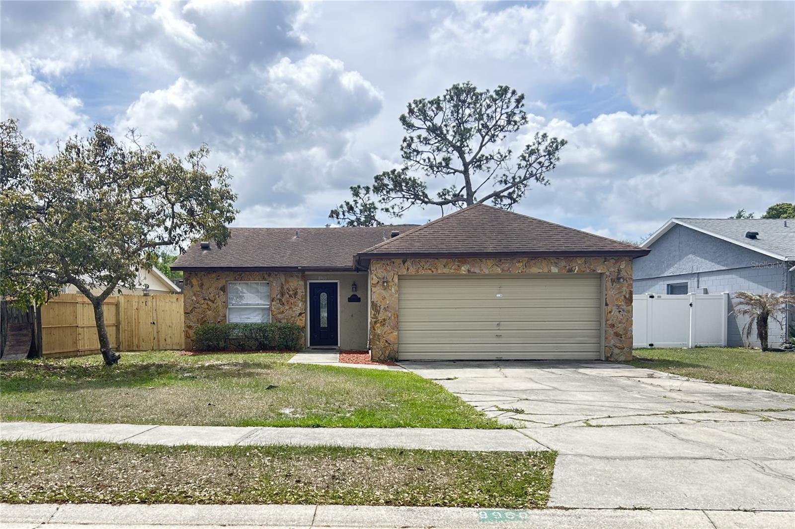 8960 VALENCIA GARDENS DR, ORLANDO, FL, 32825