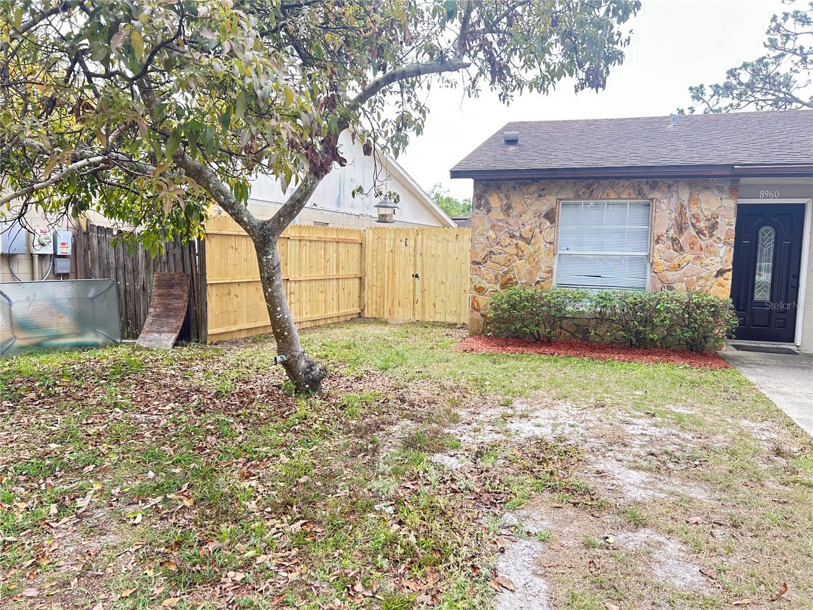 8960 VALENCIA GARDENS DR, ORLANDO, FL, 32825