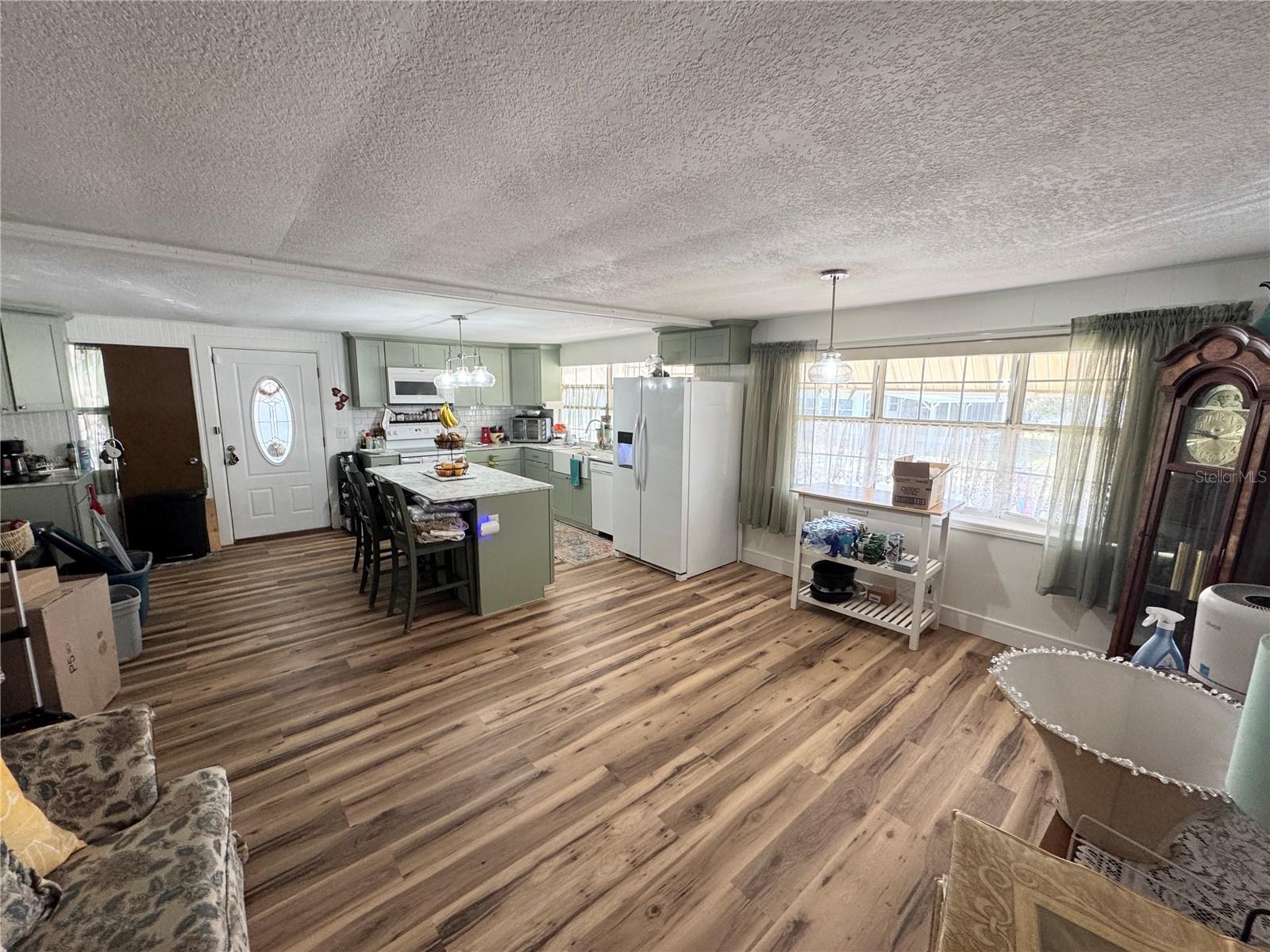 38437 BENIGER DR, ZEPHYRHILLS, FL, 33540