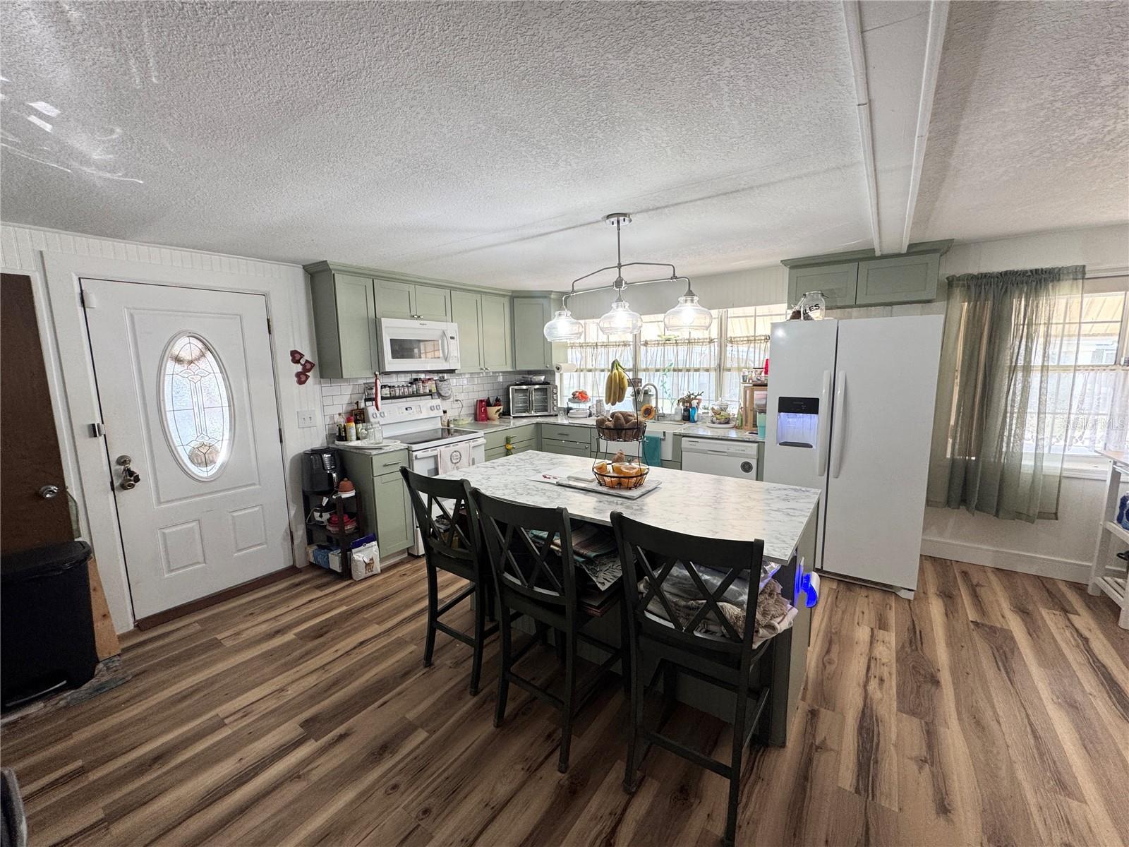 38437 BENIGER DR, ZEPHYRHILLS, FL, 33540