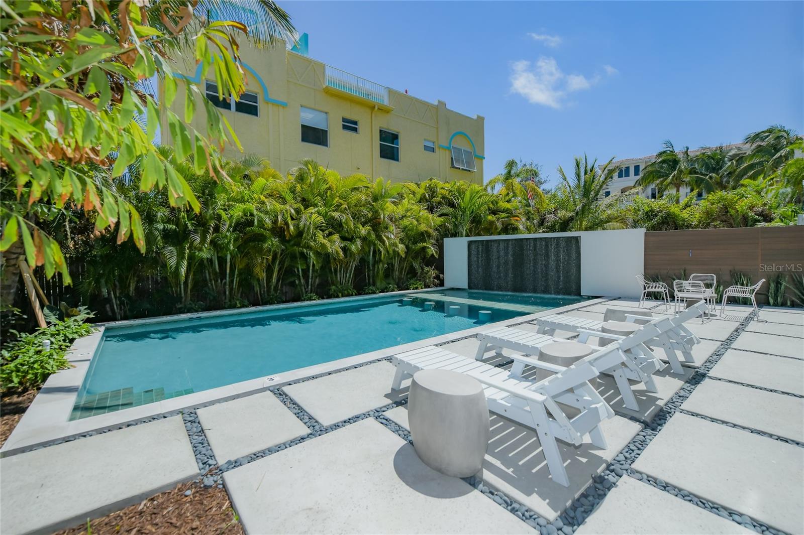 329 BEACH RD #A, SARASOTA, FL, 34242