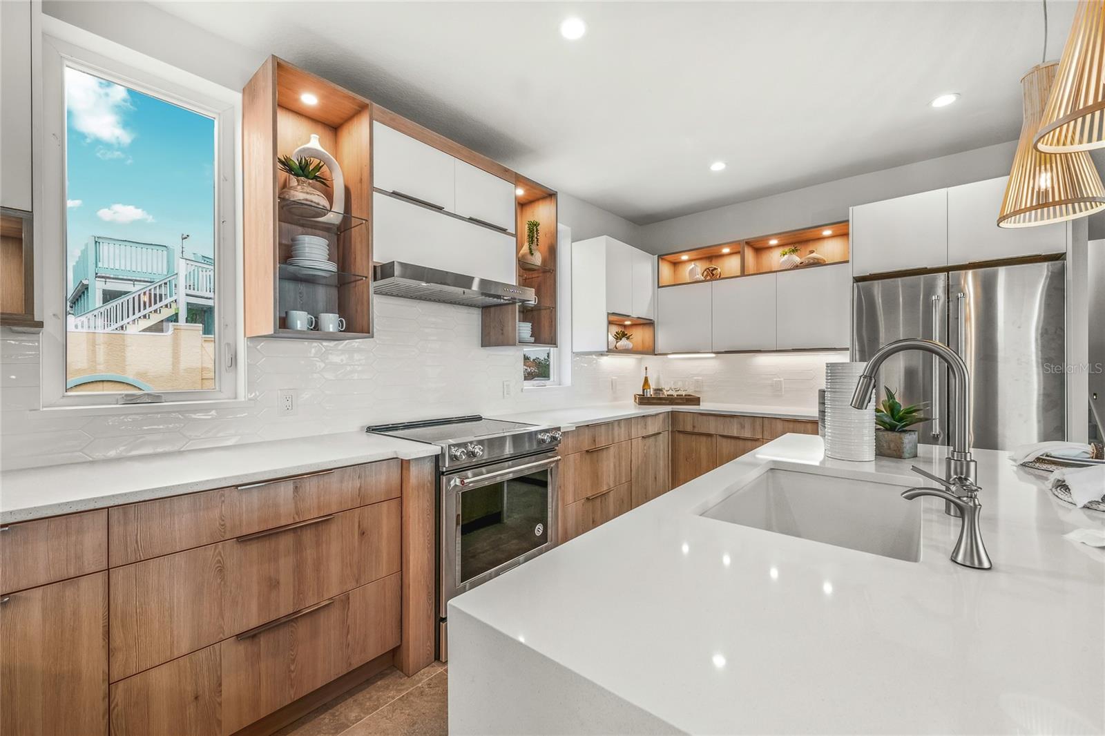 329 BEACH RD #A, SARASOTA, FL, 34242