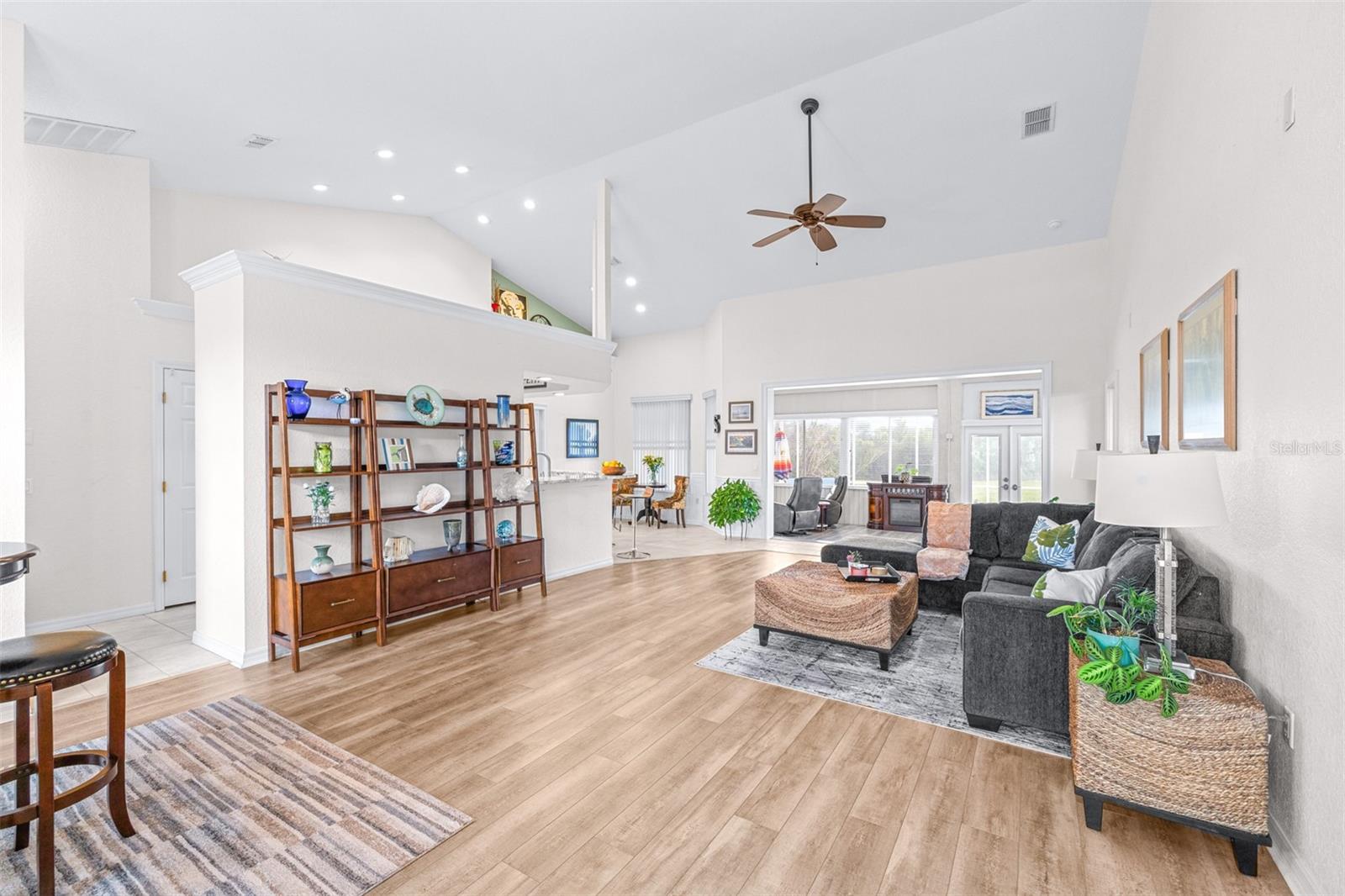 6546 BENDELOW DR, LAKELAND, FL, 33810