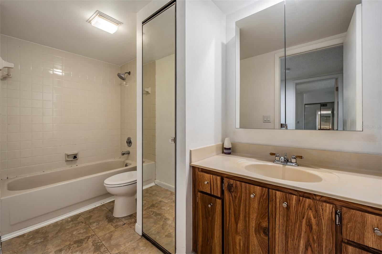 2710 4TH CT #71D, PALM HARBOR, FL, 34684