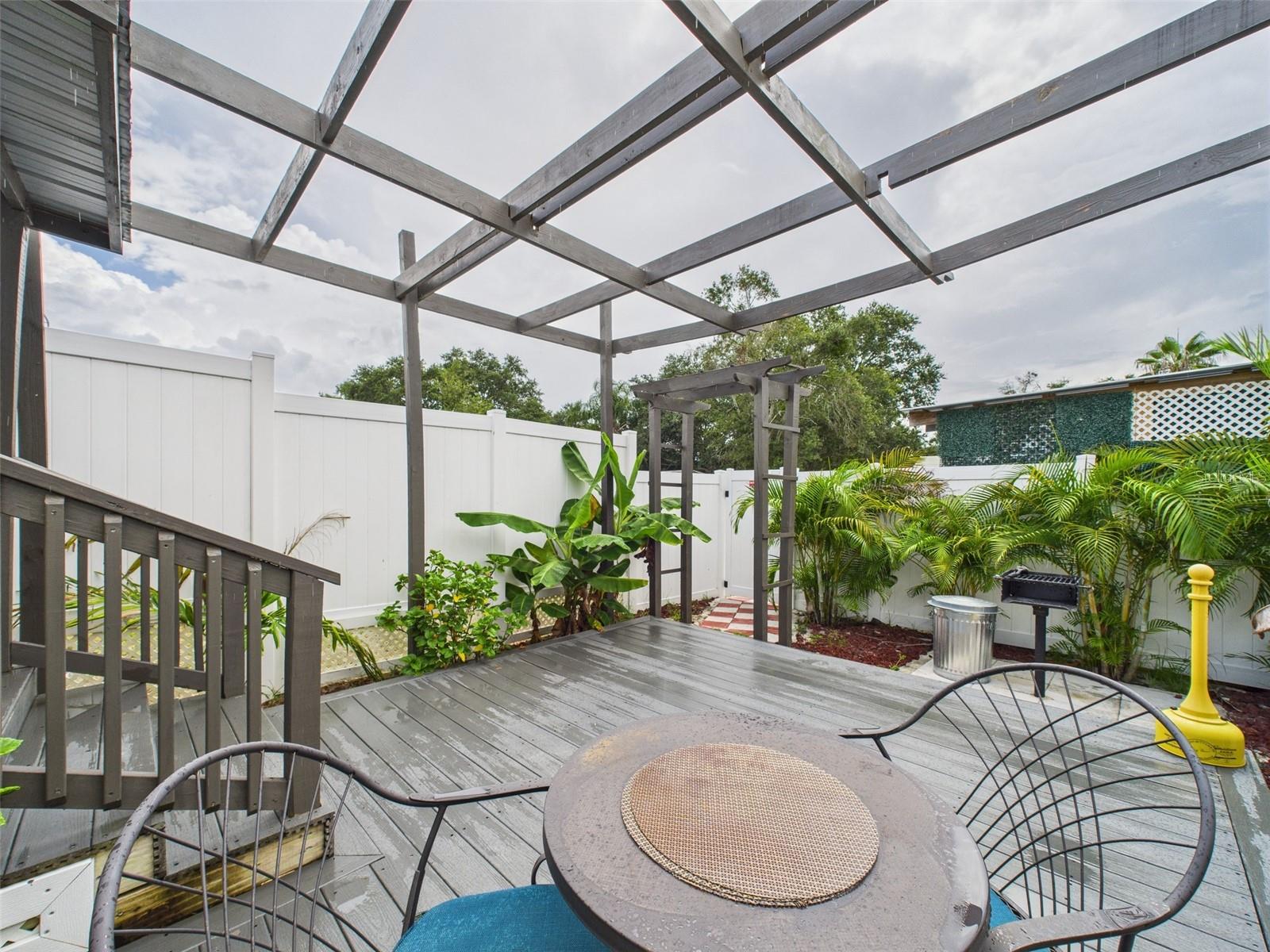 221 1ST ST, DAVENPORT, FL, 33837