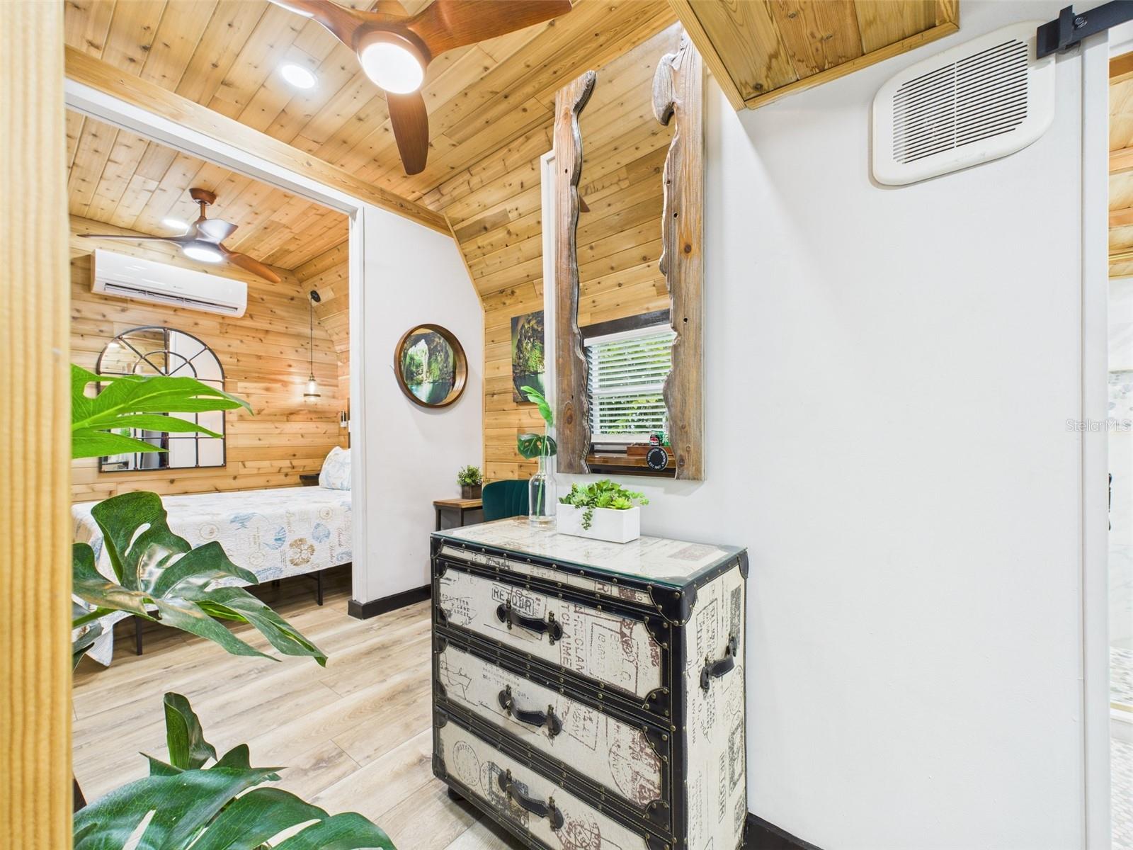 221 1ST ST, DAVENPORT, FL, 33837