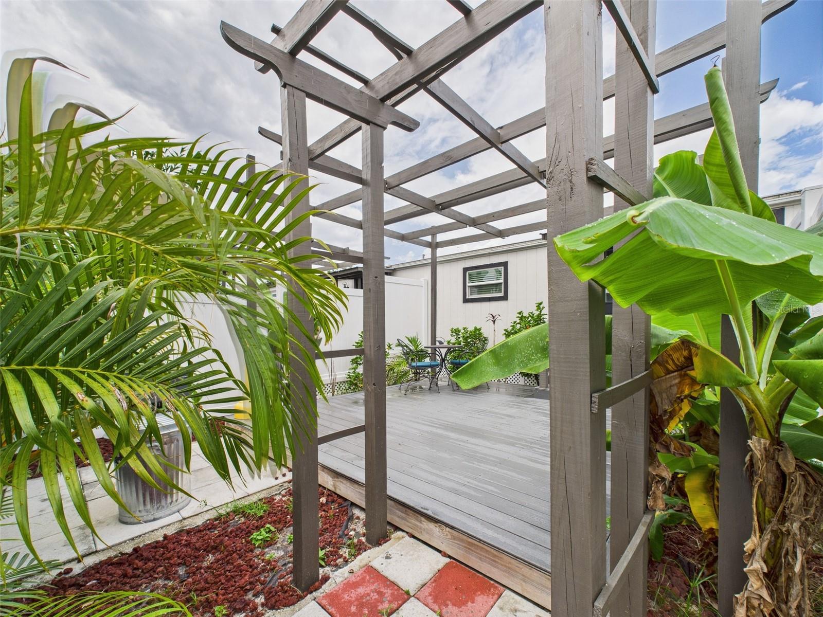 221 1ST ST, DAVENPORT, FL, 33837