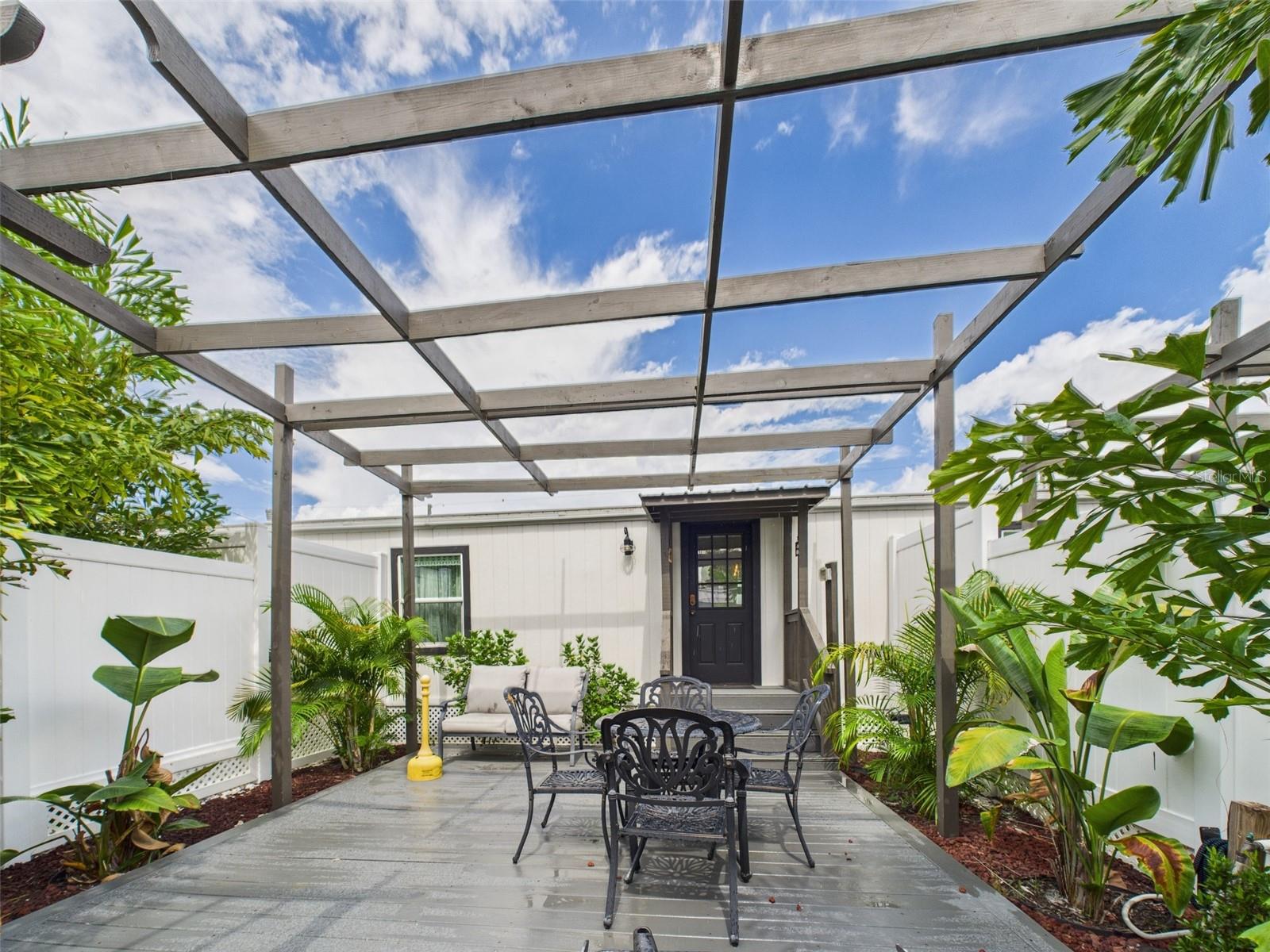 221 1ST ST, DAVENPORT, FL, 33837