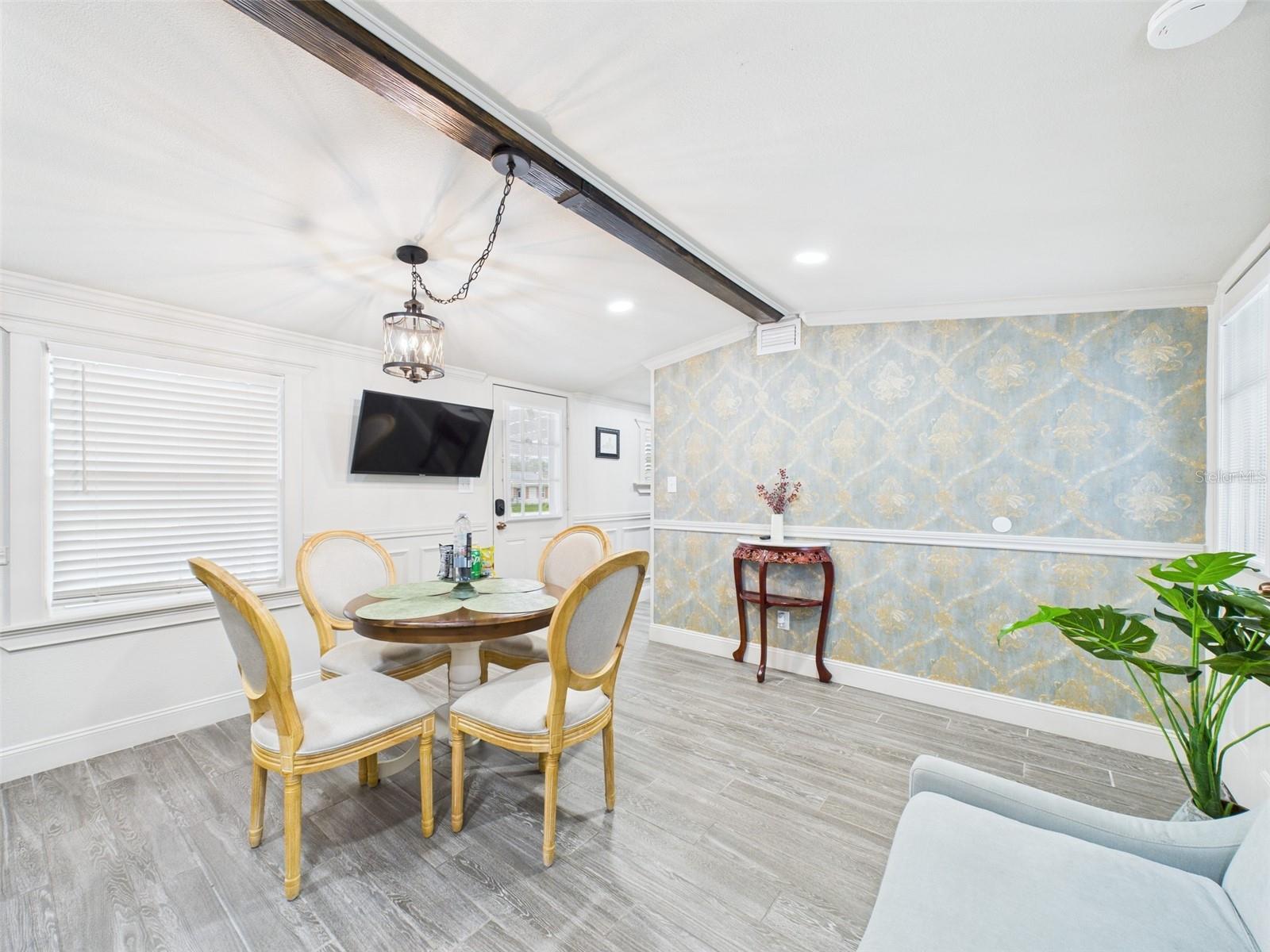 221 1ST ST, DAVENPORT, FL, 33837