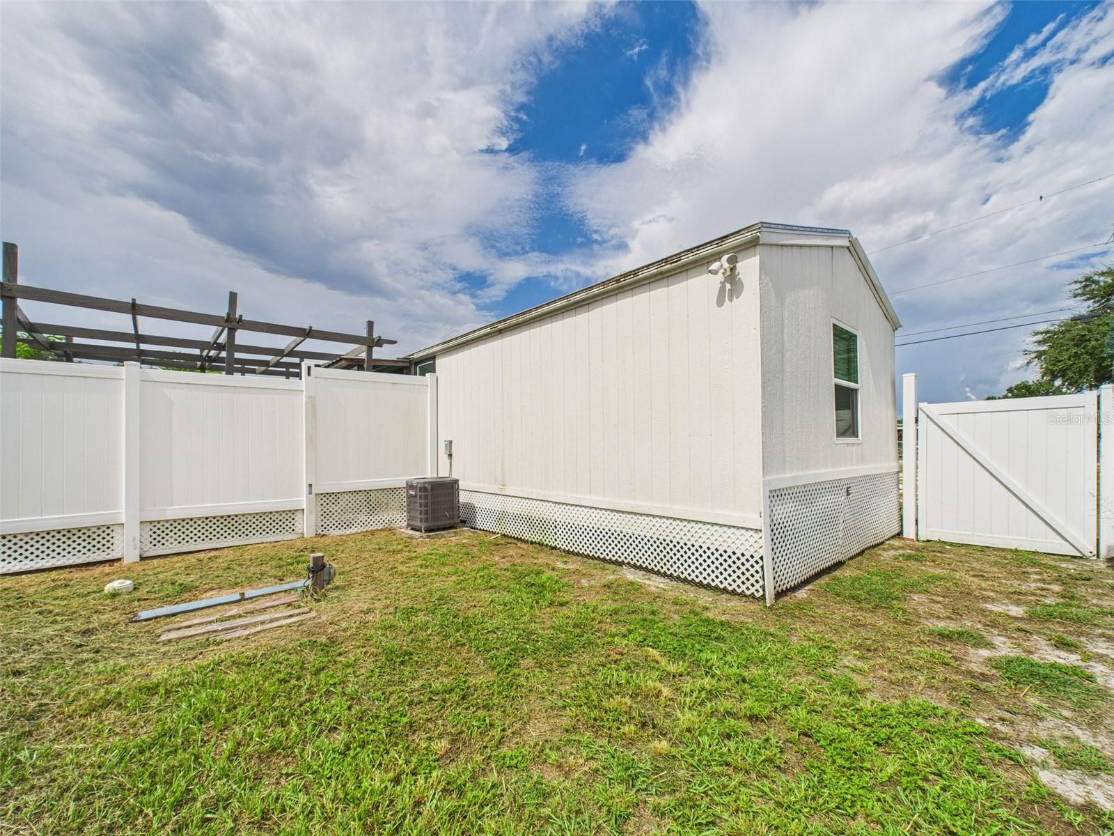 221 1ST ST, DAVENPORT, FL, 33837