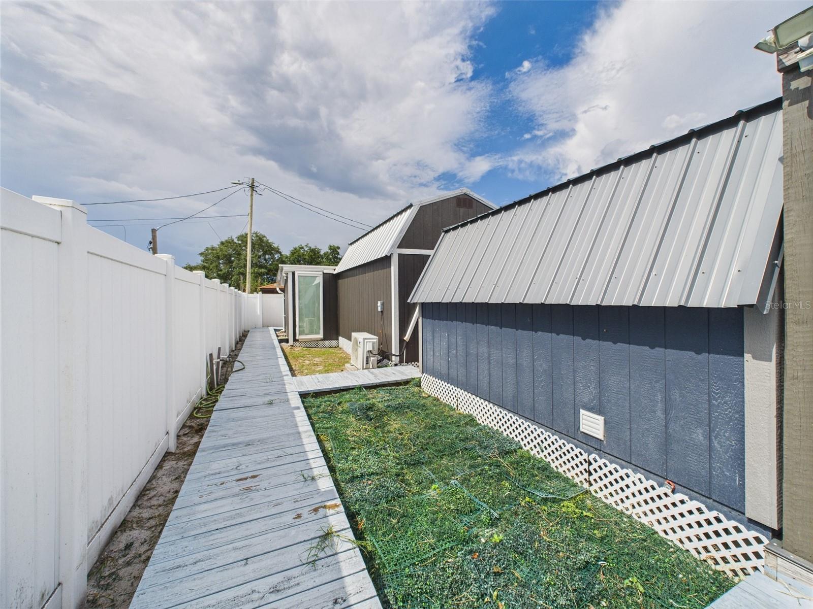 221 1ST ST, DAVENPORT, FL, 33837