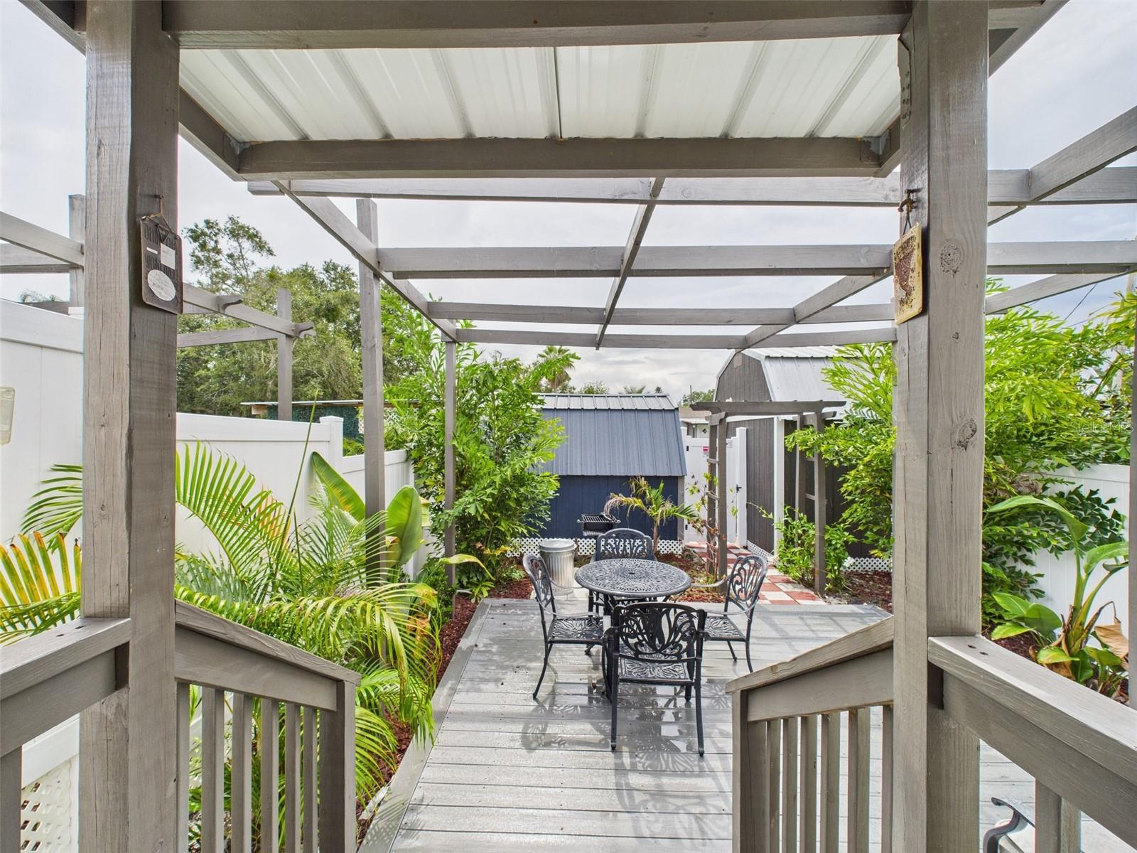 221 1ST ST, DAVENPORT, FL, 33837