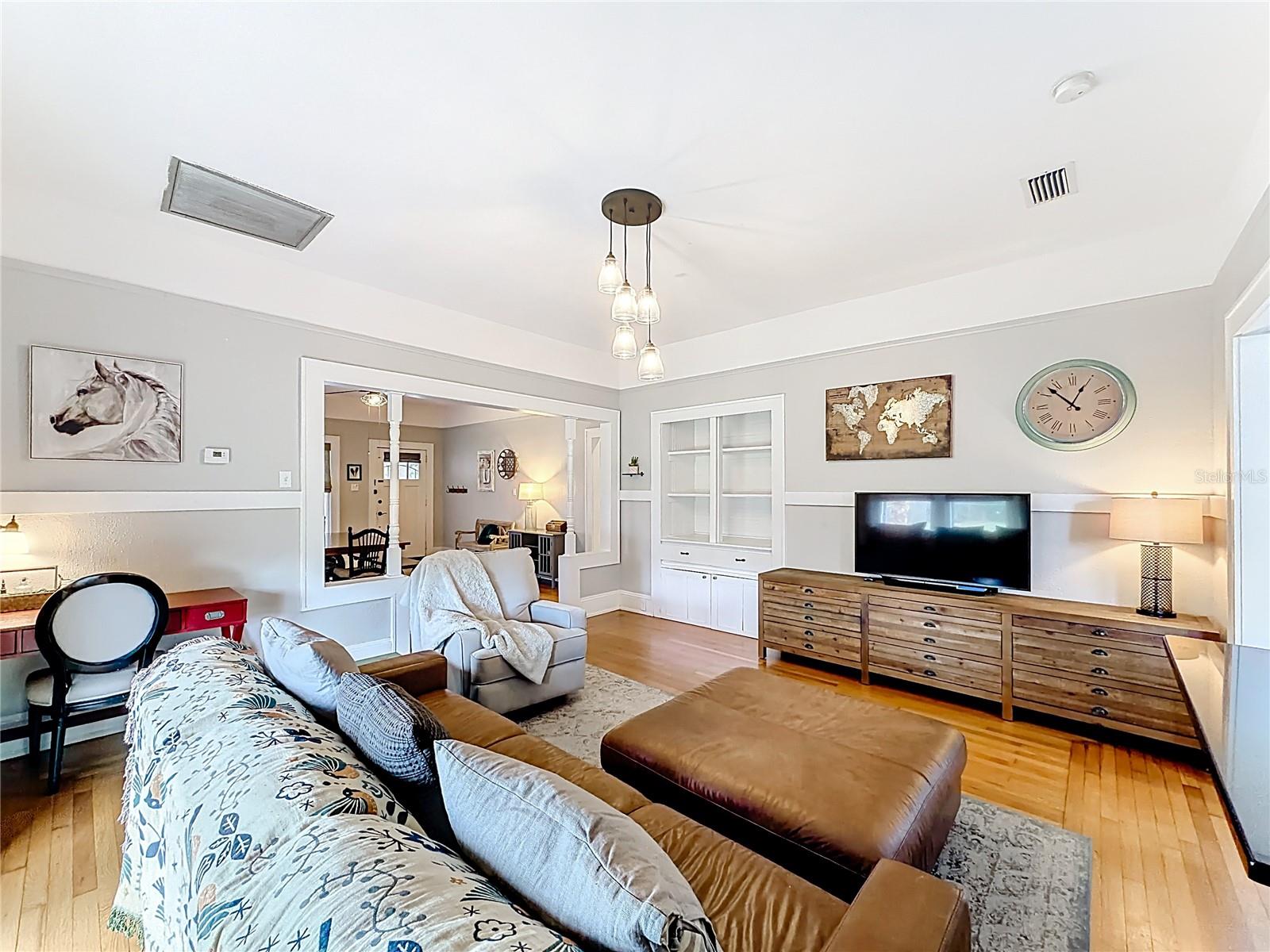 311 S CENTRAL AVE, UMATILLA, FL, 32784