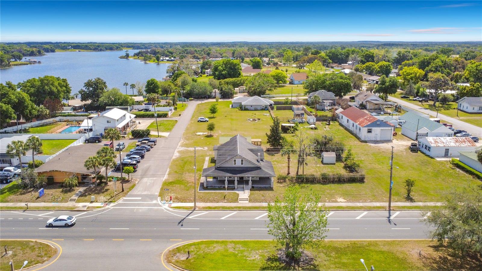 311 S CENTRAL AVE, UMATILLA, FL, 32784
