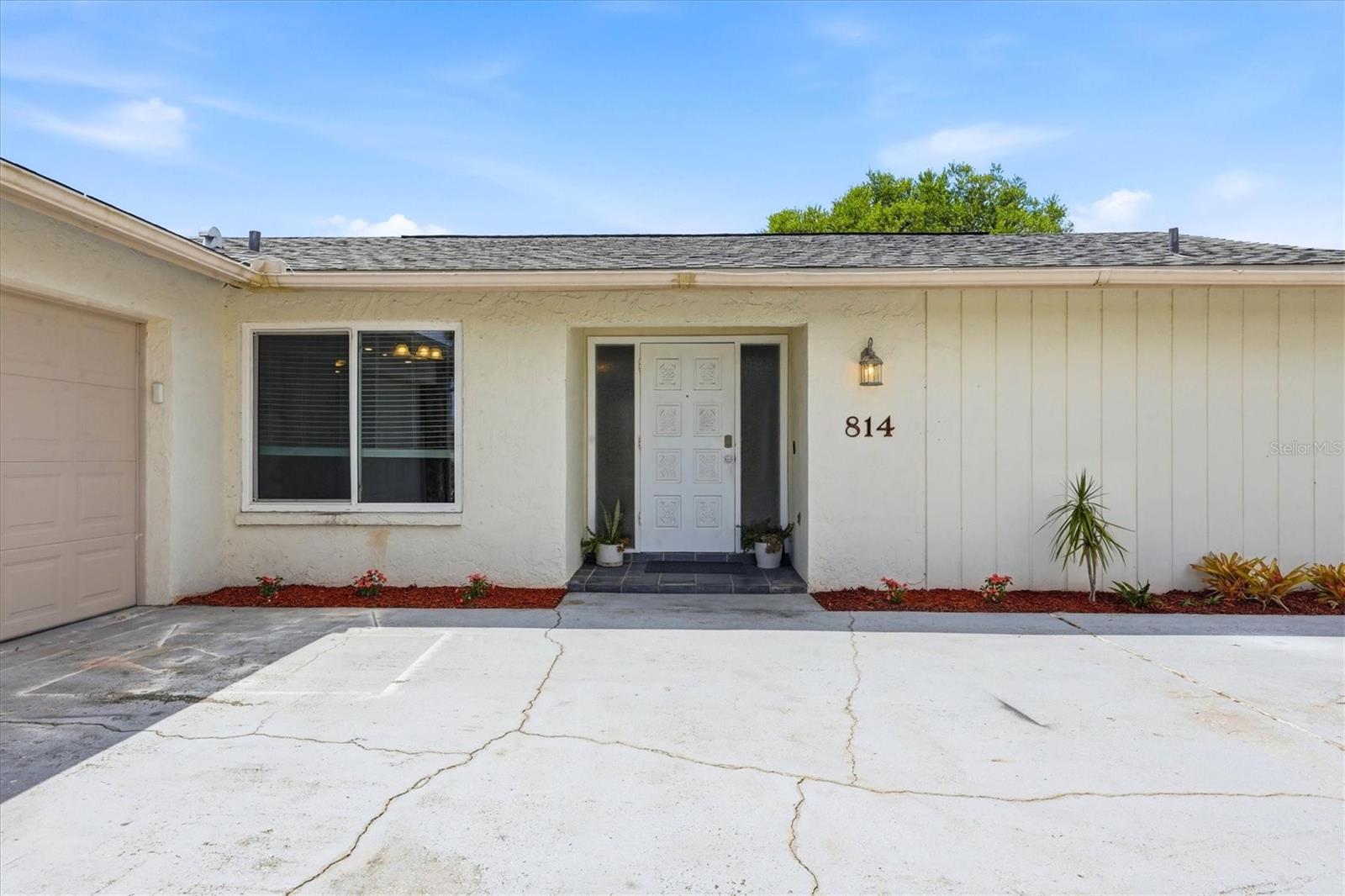 814 ELLICOTT CIR NW, PORT CHARLOTTE, FL, 33952