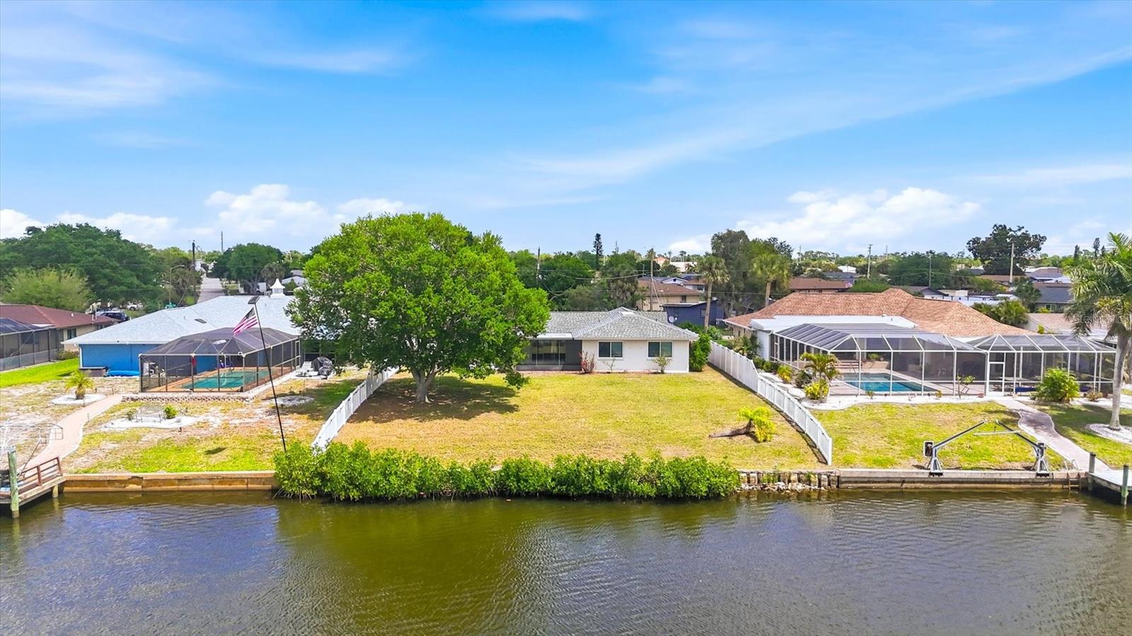 814 ELLICOTT CIR NW, PORT CHARLOTTE, FL, 33952