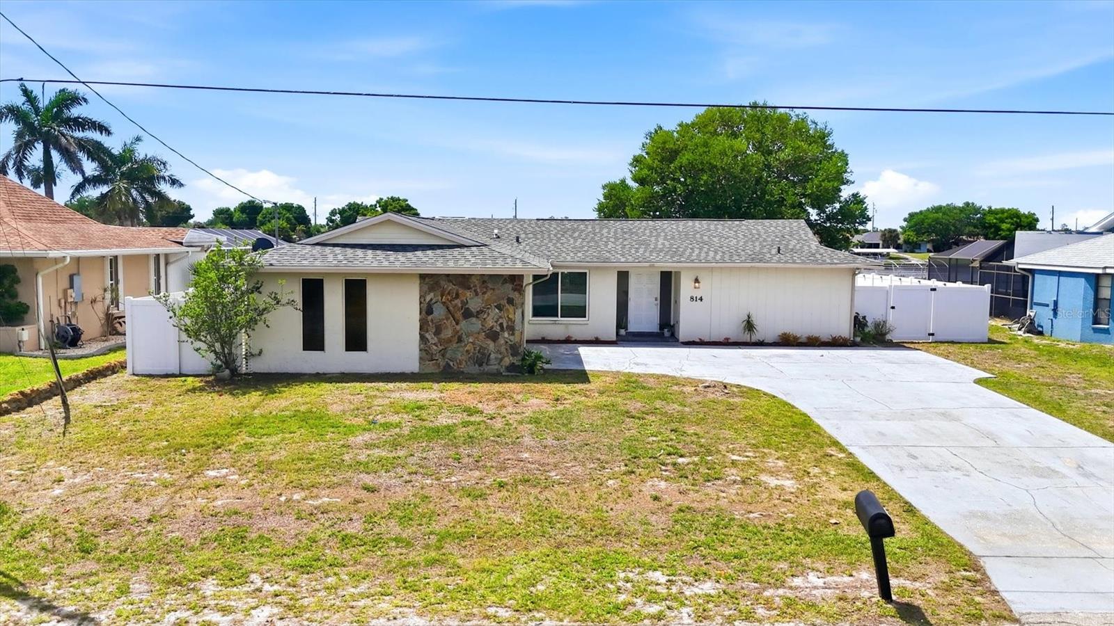 814 ELLICOTT CIR NW, PORT CHARLOTTE, FL, 33952