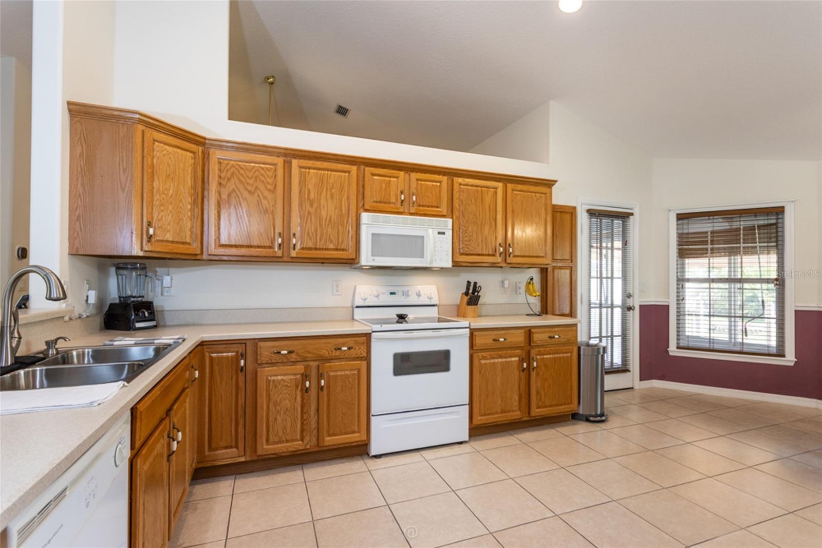 127 WHIPPOORWILL DR, PALM COAST, FL, 32164