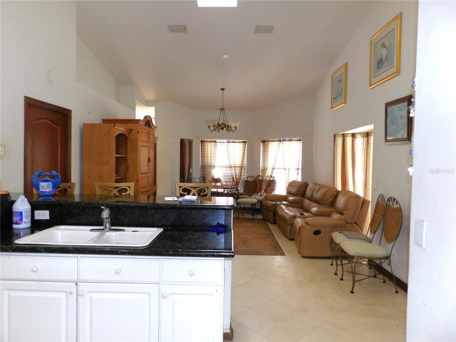 2515 E HAMPSHIRE ST, INVERNESS, FL, 34453