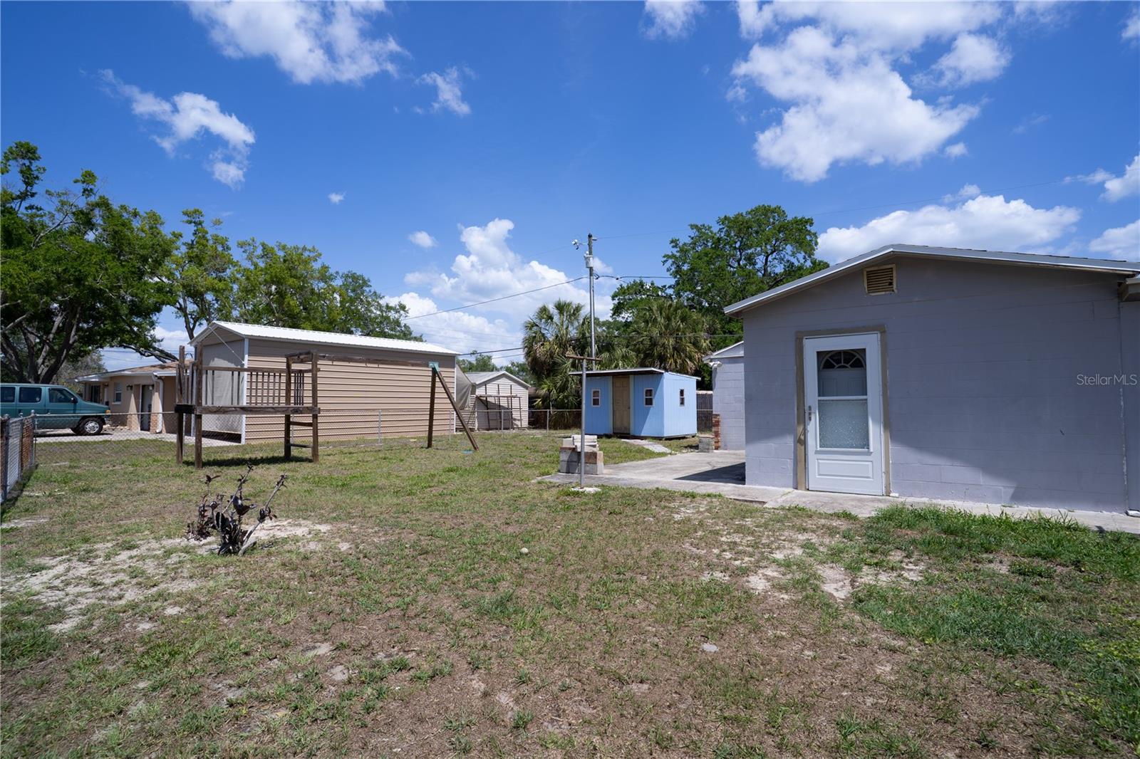 701 61ST AVE NE, ST PETERSBURG, FL, 33703