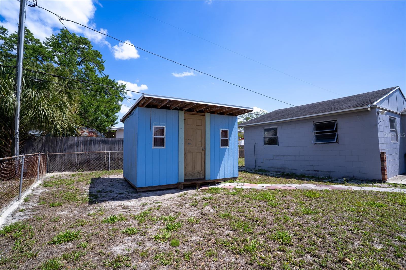 701 61ST AVE NE, ST PETERSBURG, FL, 33703