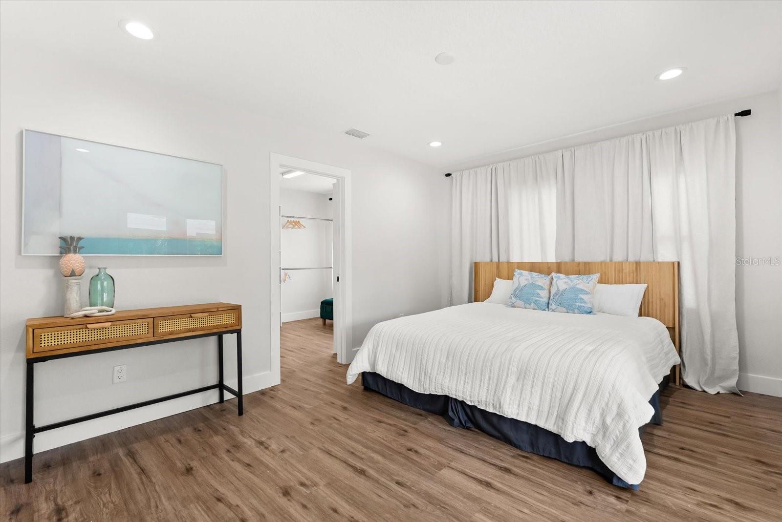 1112 W NEW HAMPSHIRE ST, ORLANDO, FL, 32804