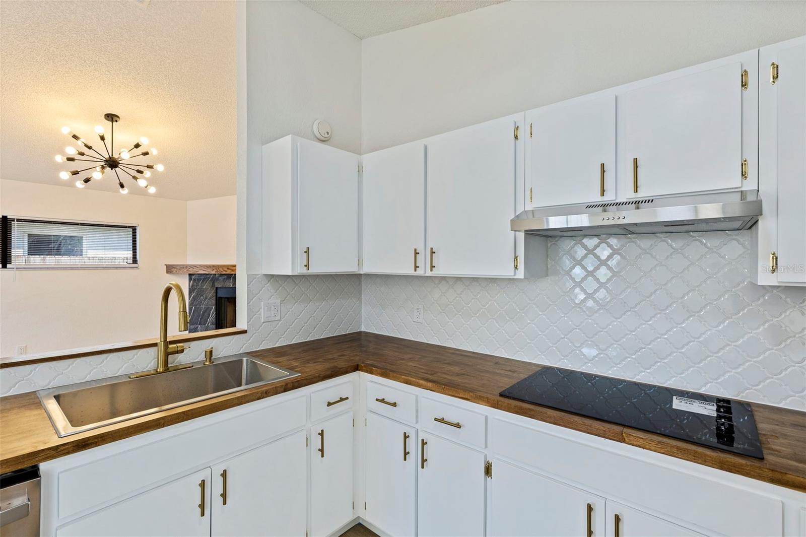 6401 69TH AVE N, PINELLAS PARK, FL, 33781