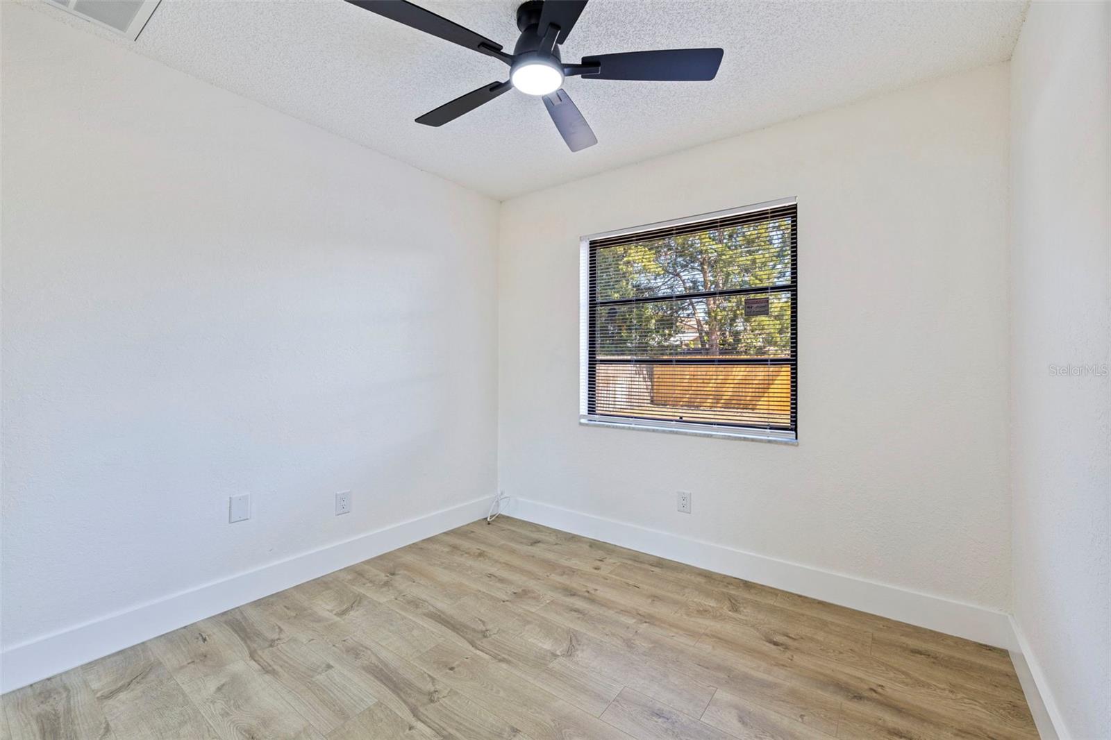 6401 69TH AVE N, PINELLAS PARK, FL, 33781