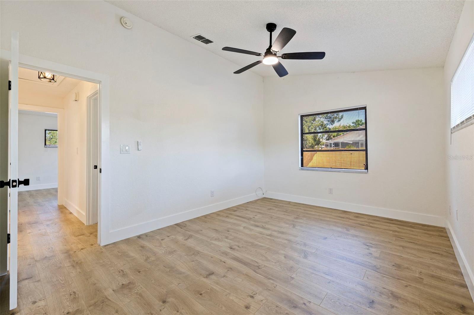 6401 69TH AVE N, PINELLAS PARK, FL, 33781