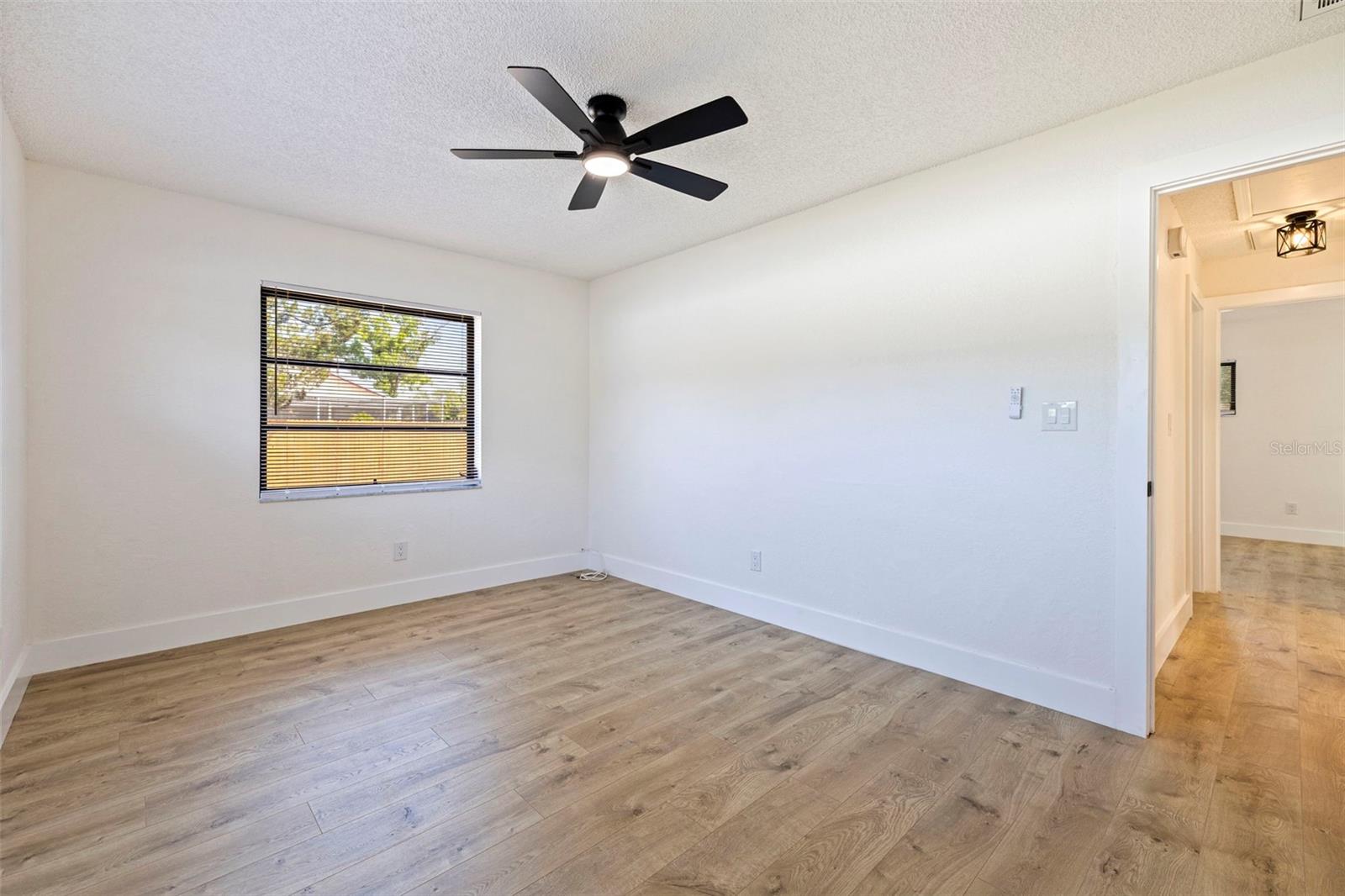 6401 69TH AVE N, PINELLAS PARK, FL, 33781