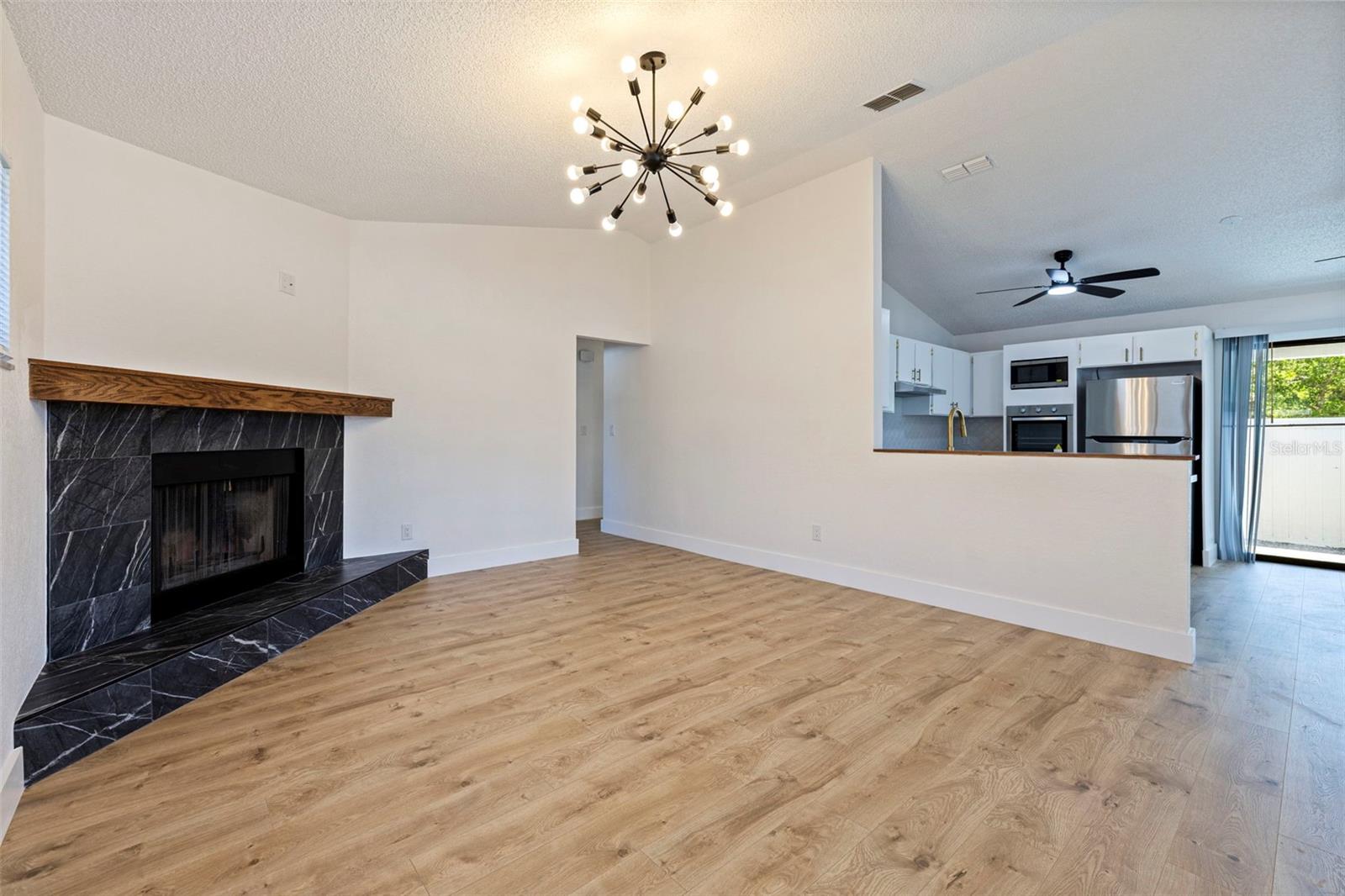 6401 69TH AVE N, PINELLAS PARK, FL, 33781