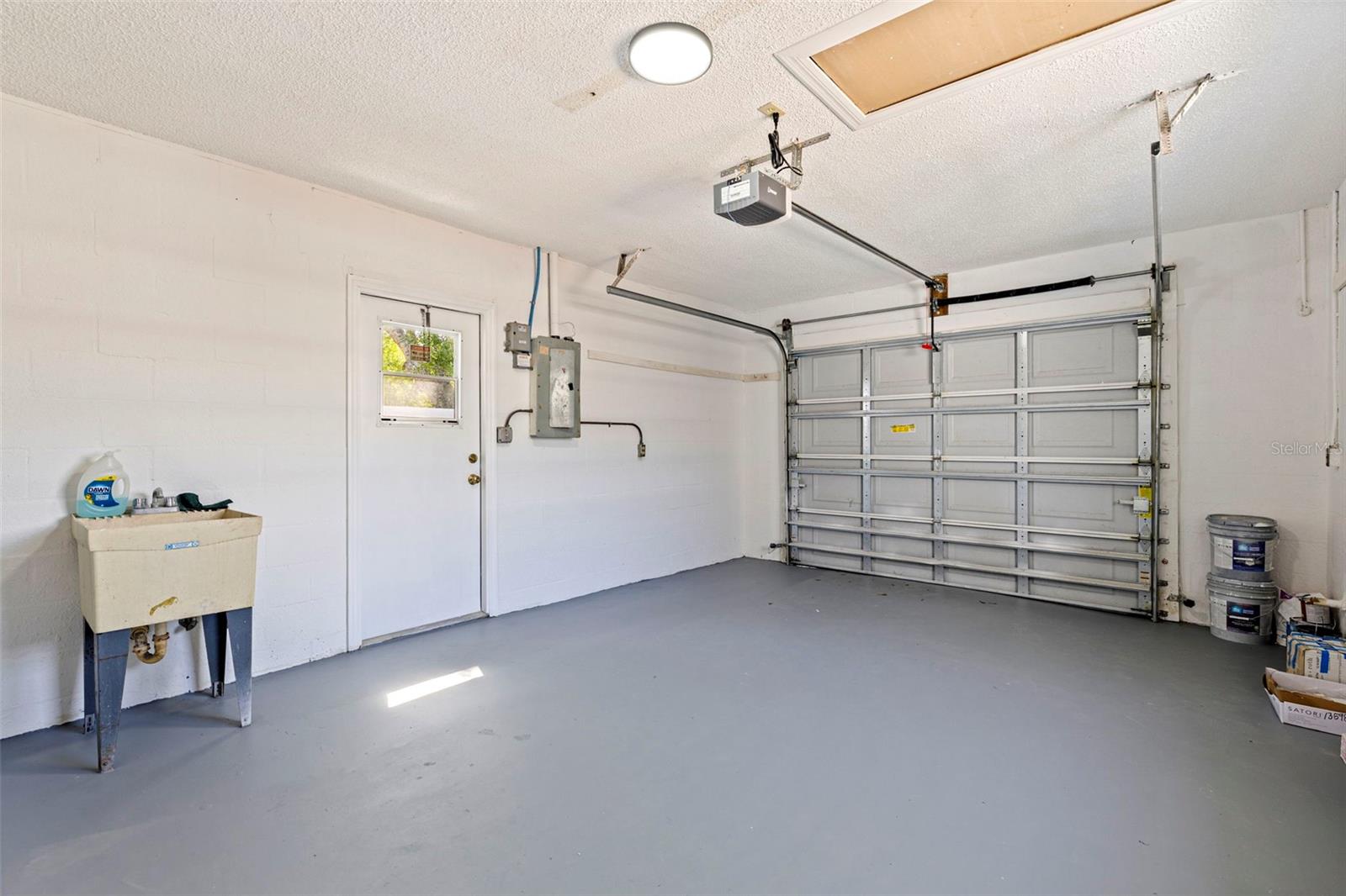 6401 69TH AVE N, PINELLAS PARK, FL, 33781