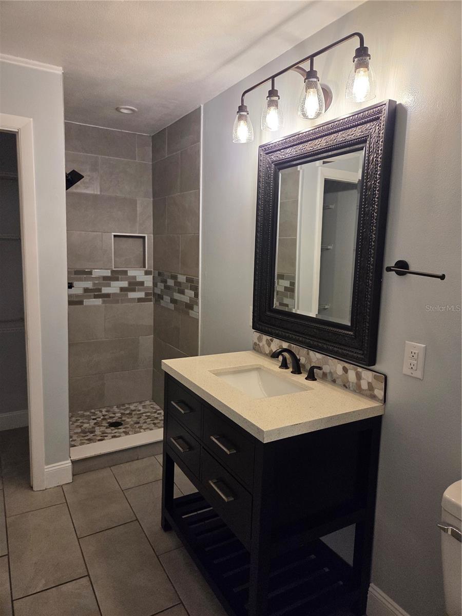 807 MCLAIN CT, TAVARES, FL, 32778
